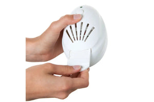 Battery-Operated Diffuser With Power Adapter And 5 Scent Pads